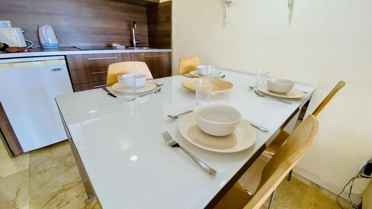 Apartment Marbella 2000 Estudio En Paseo Maritimo Wifi